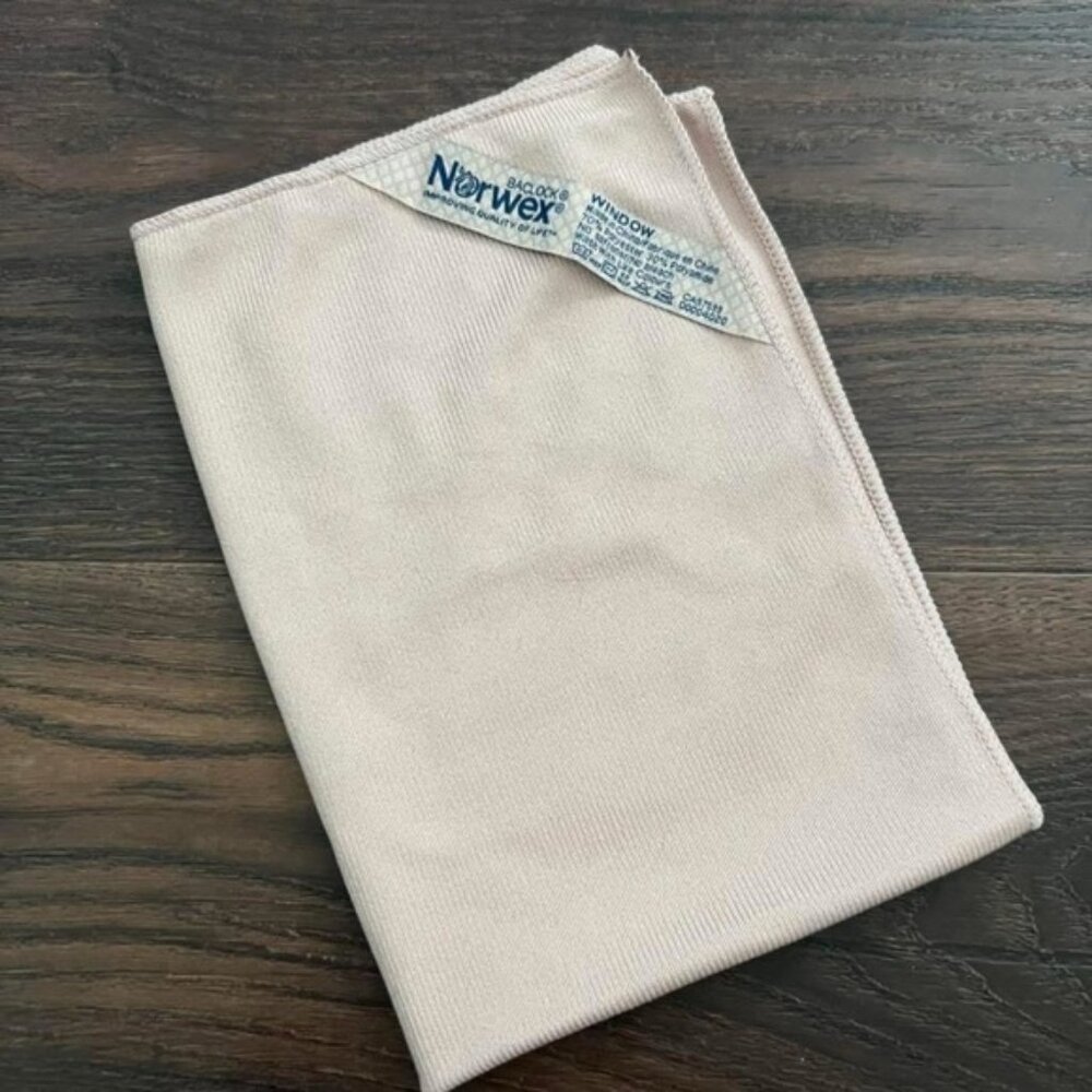 NEW Norwex Pink Opal Window Cleaning Cloth